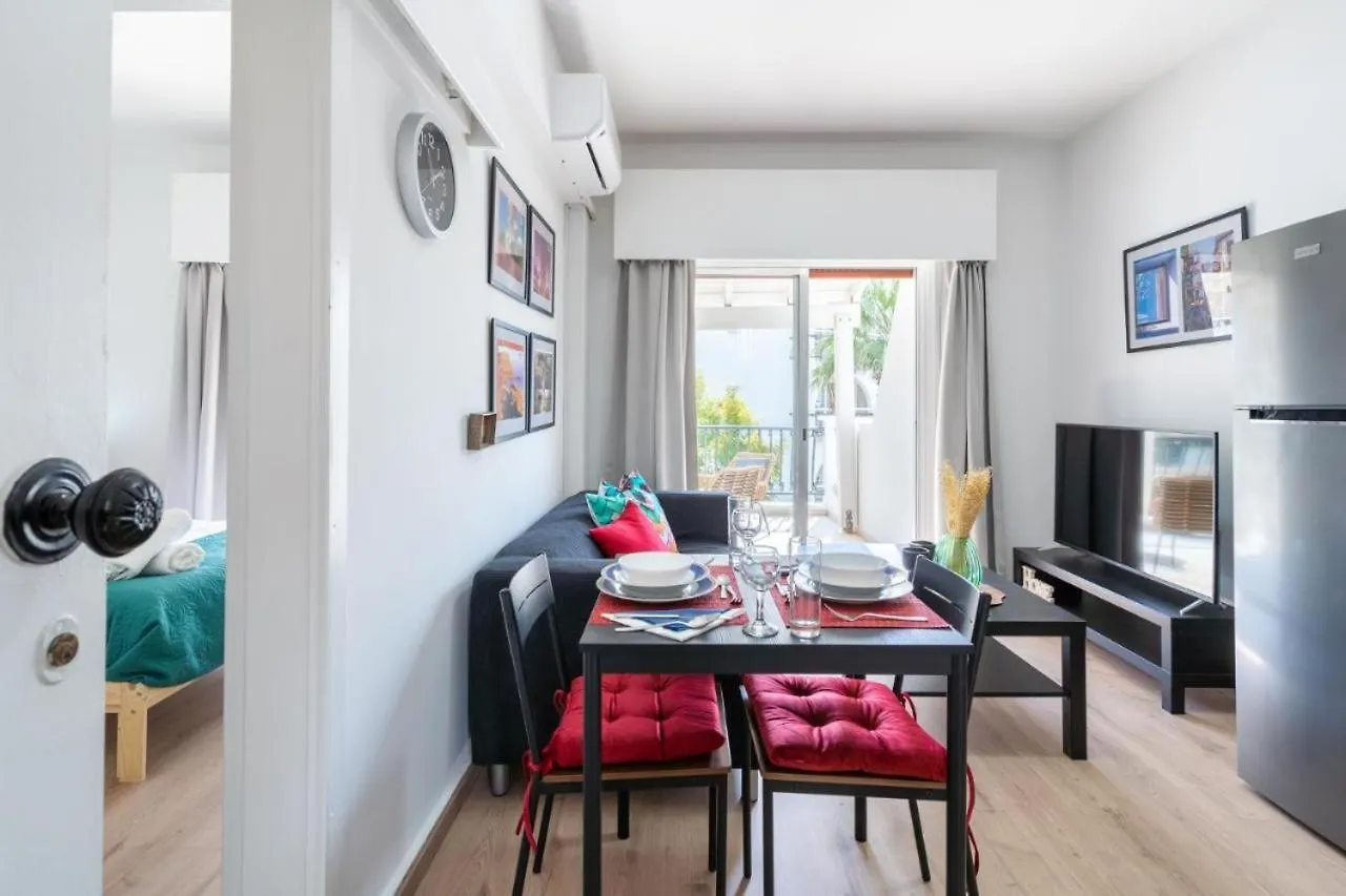 Lazyriver 1-Bedroom Apartment Larnaca